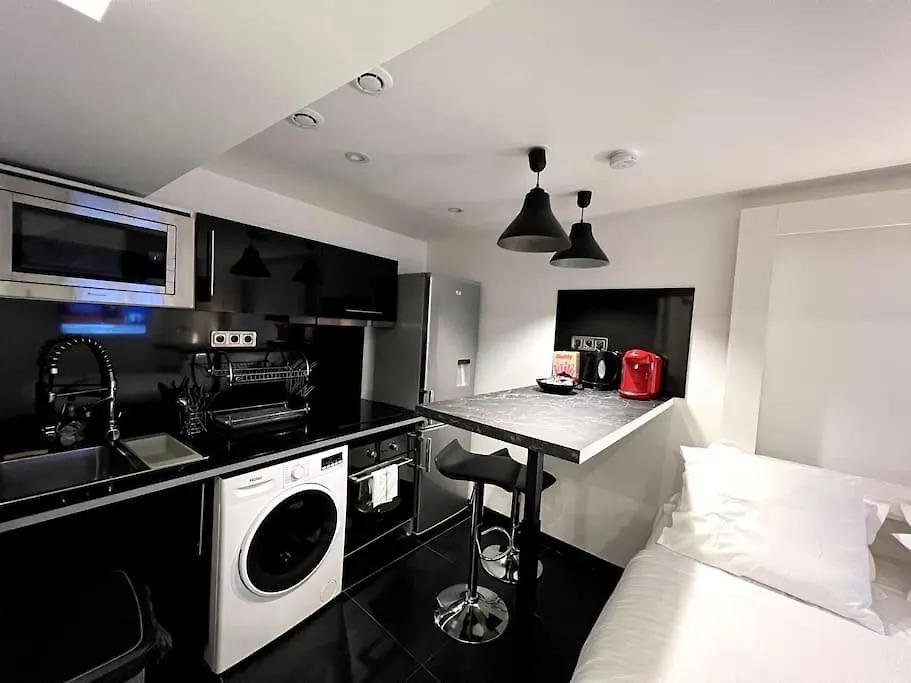 Ferienwohnung St Michel Studio Paris